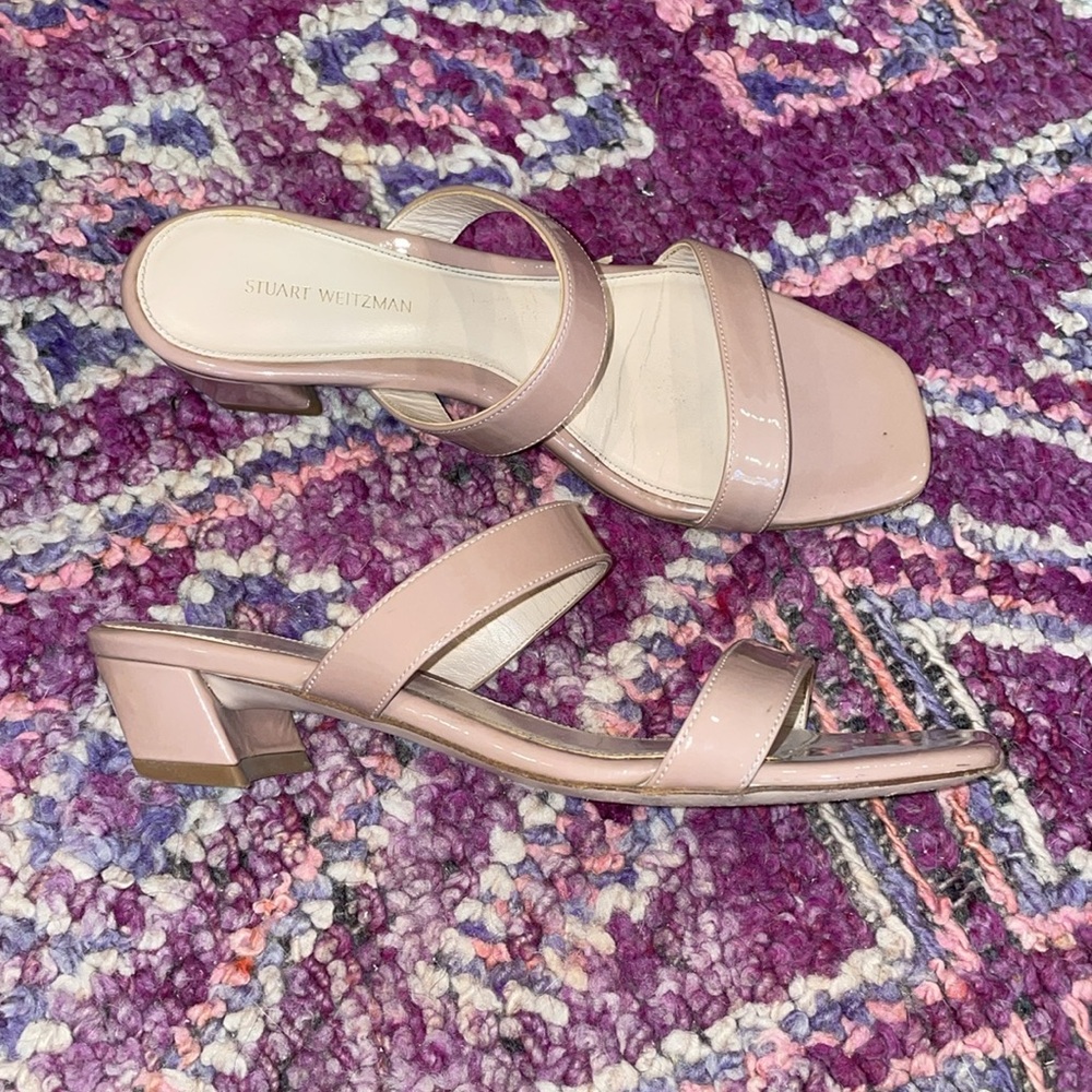 Stuart Weizmann patent leather kitten heels